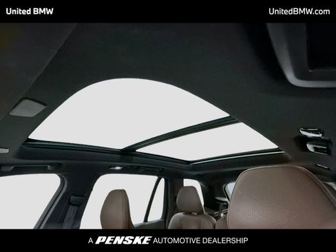 Used 2024 Volvo XC90 B6 Plus w/ Protection Package Premier AWD/4WD image 12