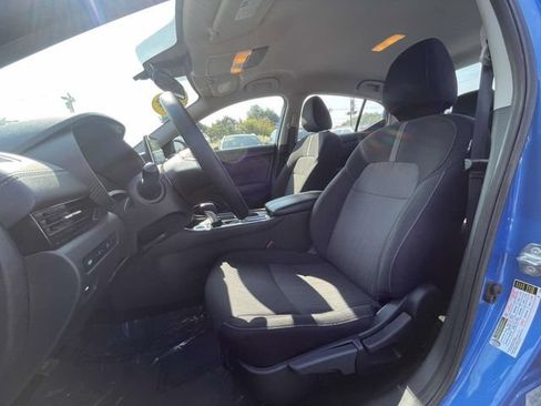Used 2025 Nissan Sentra SV FWD image 16