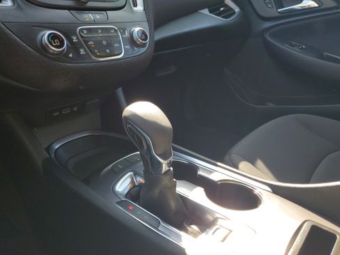 Used 2024 Chevrolet Malibu LT image 27