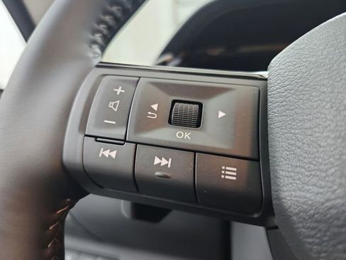 New 2026 Nissan Pathfinder SL w/ SL Premium Package FWD image 25