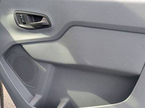 Used 2019 Ford Transit 350 XLT image 29