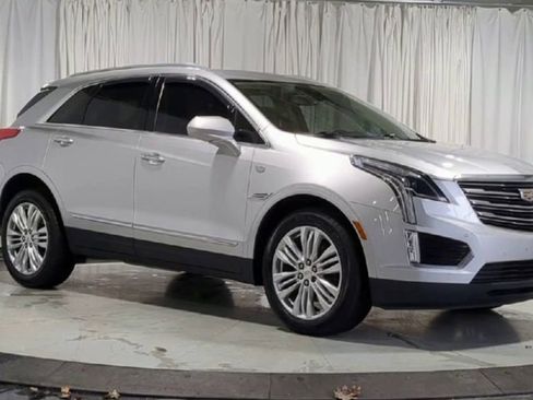 Used 2019 Cadillac XT5 Premium Luxury image 3