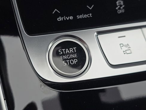 New 2026 Audi Q8 Premium Plus image 25