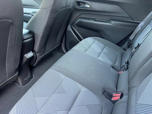 Used 2027 Chevrolet Bolt LT w/ Comfort Package FWD image 16