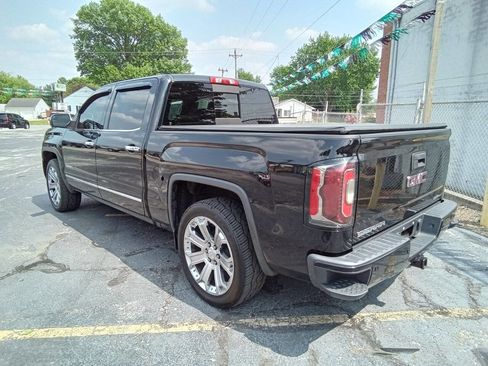 Used 2017 GMC Sierra 1500 Denali image 2