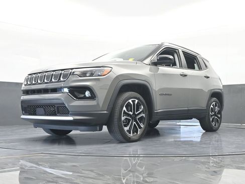Used 2022 Jeep Compass Limited image 55