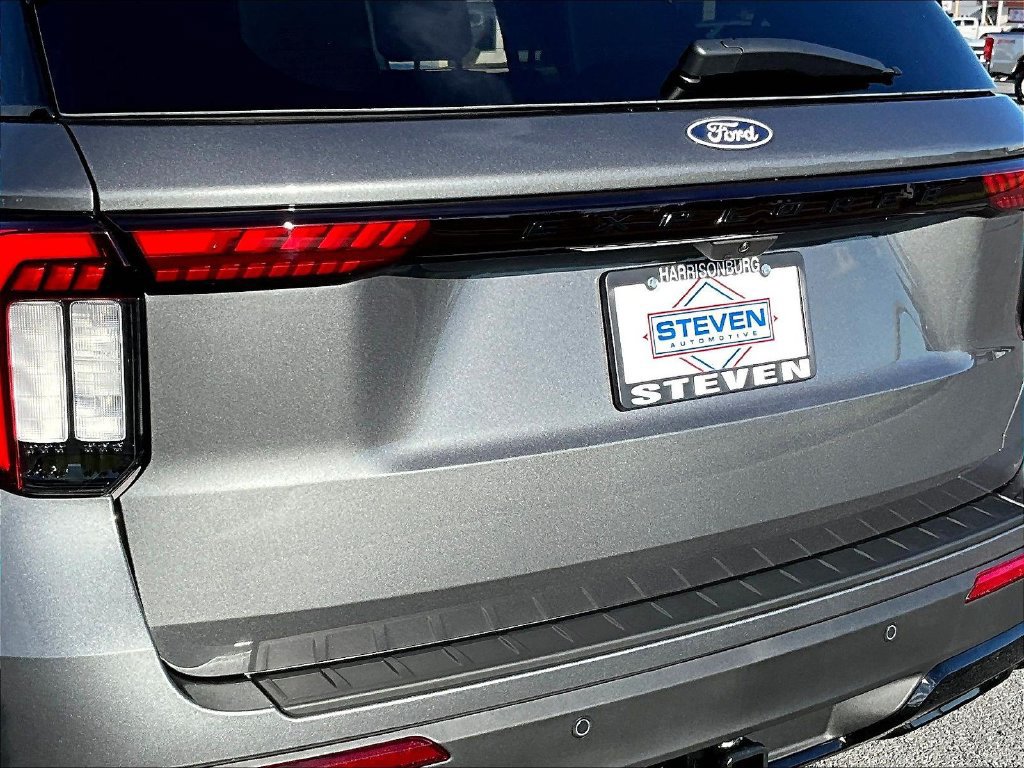 New 2027 Ford Explorer ST-Line w/ Premium Package AWD/4WD image 9