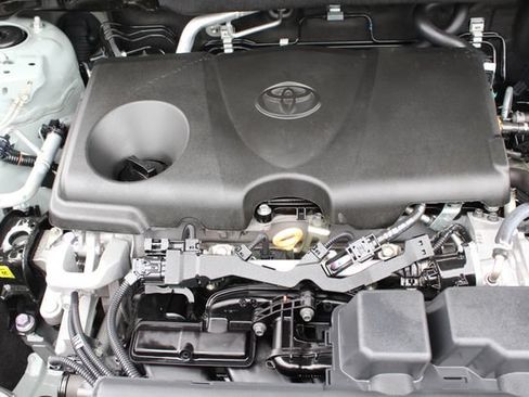 Certified 2022 Toyota RAV4 XLE FWD image 58