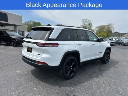 Used 2024 Jeep Grand Cherokee Limited w/ Black Appearance Package image 4