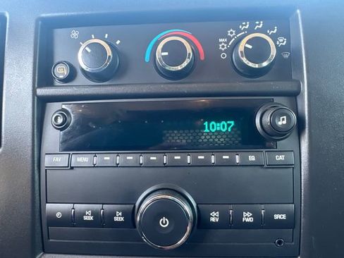 Used 2023 GMC Savana 2500 w/ Driver Convenience Package image 28