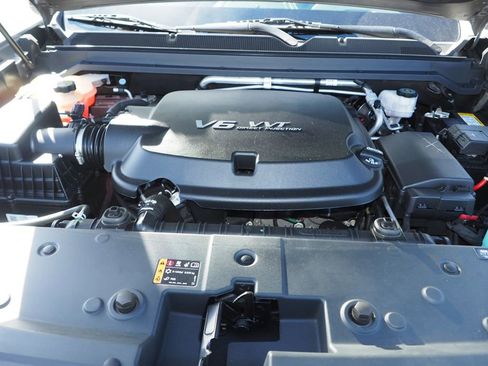 Used 2022 GMC Canyon AT4 w/ Trailering Package image 10