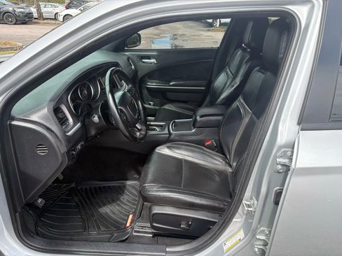 Used 2021 Dodge Charger SXT w/ Leather Interior Group image 7