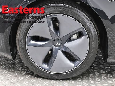 Used 2018 Tesla Model 3 Long Range image 27