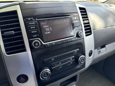 Used 2017 Nissan Frontier SV AWD/4WD image 23