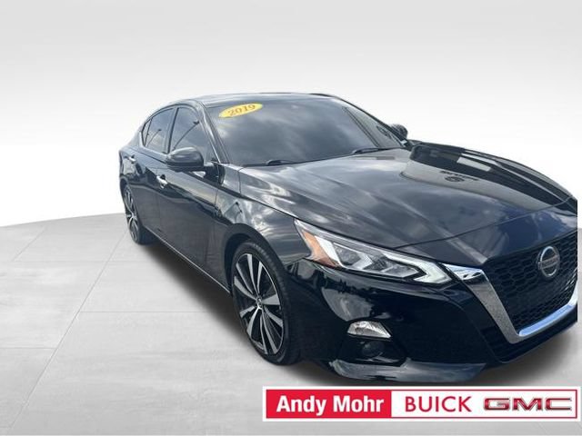 Used 2019 Nissan Altima 2.5 Platinum FWD image 2