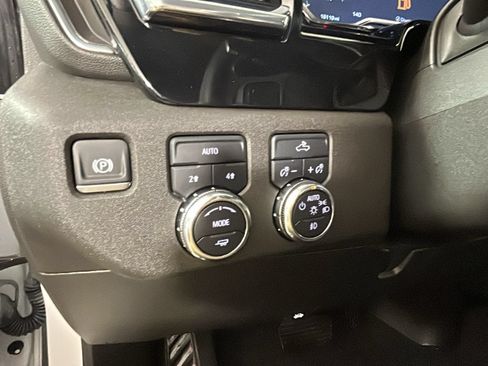 Used 2025 GMC Sierra 1500 Elevation AWD/4WD image 21