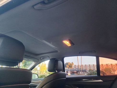 Used 2012 BMW 528i Sedan image 35