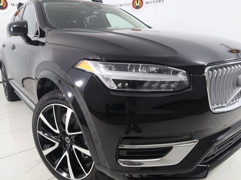 Used 2025 Volvo XC90 B5 Plus w/ Protection Package Premier image 20