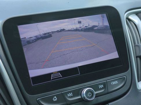 Used 2022 Chevrolet Malibu LS FWD image 14