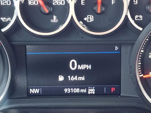 Used 2021 Chevrolet Silverado 1500 LT Trail Boss w/ Convenience Package II image 8