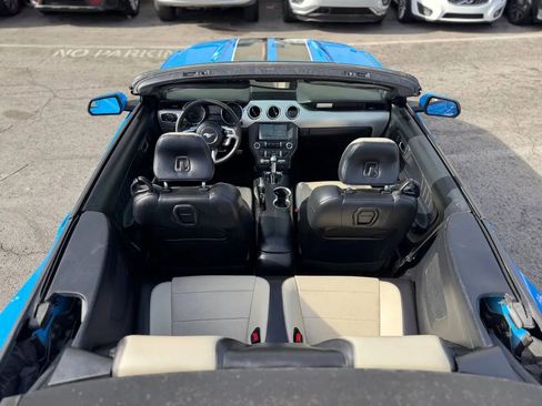 Used 2017 Ford Mustang Premium image 27