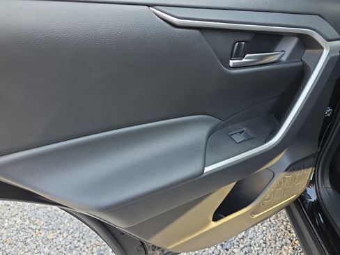 Certified 2023 Toyota RAV4 XLE w/ Convenience Package image 15