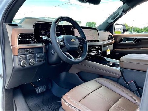 New 2026 Chevrolet Tahoe High Country AWD/4WD image 8