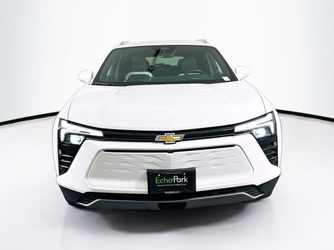 Used 2024 Chevrolet Blazer EV LT AWD/4WD image 2