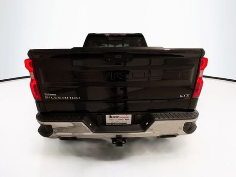 Used 2020 Chevrolet Silverado 1500 LTZ w/ LTZ Premium Package AWD/4WD image 6