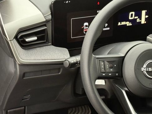 Certified 2025 Nissan Kicks SV AWD/4WD image 12