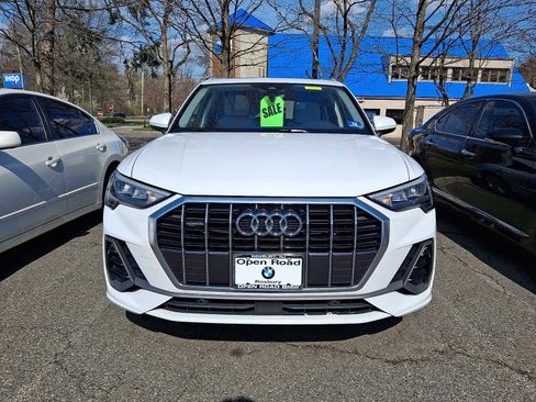 Used 2020 Audi Q3 2.0T Premium w/ Convenience Package image 2