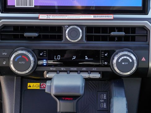 New 2026 Toyota 4Runner TRD Off-Road Premium AWD/4WD image 37