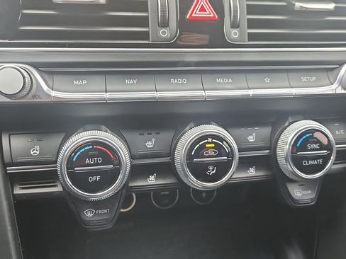 Used 2023 Genesis G70 3.3T w/ Sport Prestige Package image 17