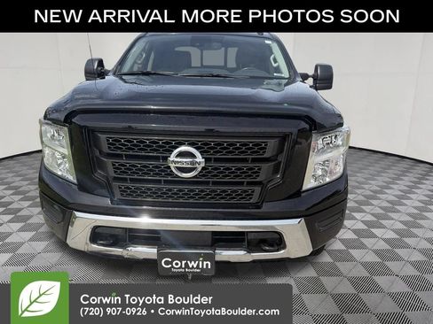 Used 2020 Nissan Titan SV w/ SV Convenience Package AWD/4WD image 2