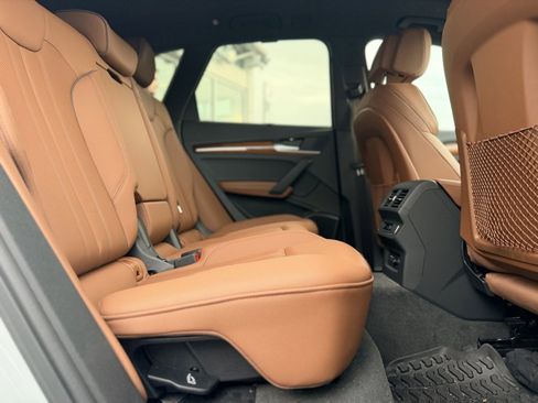 Certified 2023 Audi Q5 e Premium Plus w/ Premium Plus Package image 18