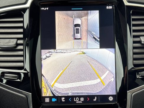 Used 2024 Volvo XC90 T8 Plus image 23