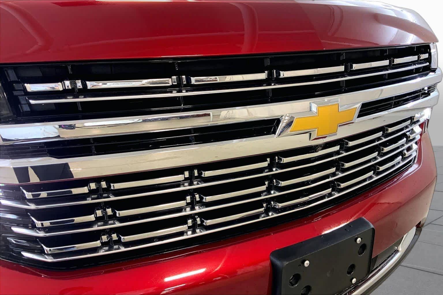 Used 2024 Chevrolet Tahoe Premier AWD/4WD image 32