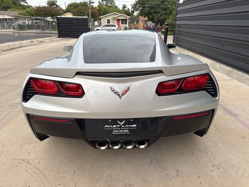 Used 2017 Chevrolet Corvette Stingray Coupe w/ 1LT RWD image 8