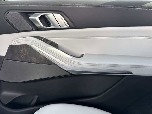New 2026 BMW X7 xDrive40i w/ Executive Package image 12