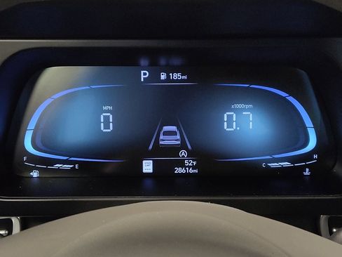 Used 2024 Hyundai Elantra SE image 23