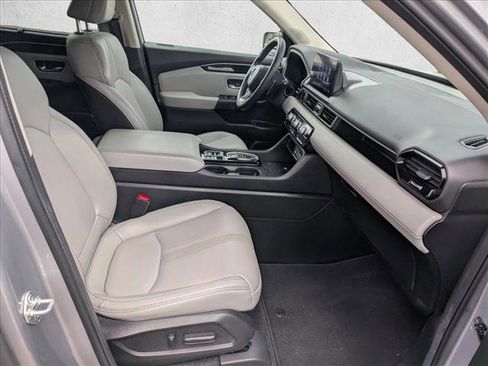 Certified 2024 Honda Pilot EX-L image 18