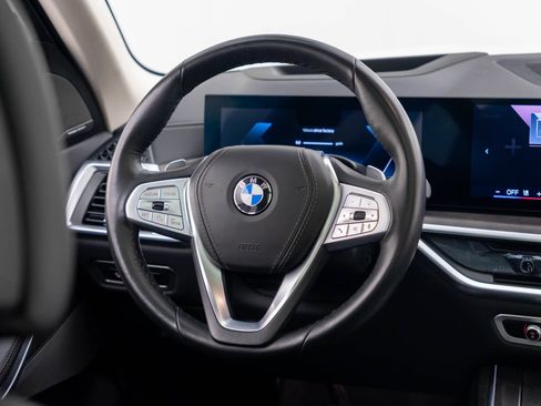 Certified 2026 BMW X7 xDrive40i AWD/4WD image 9