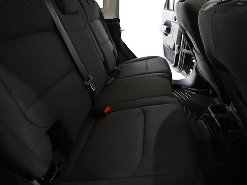 Used 2019 Jeep Wrangler Unlimited Sport S AWD/4WD image 29