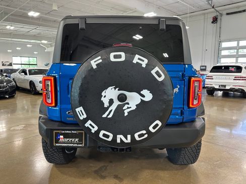 Used 2022 Ford Bronco Outer Banks w/ Sasquatch Package AWD/4WD image 6