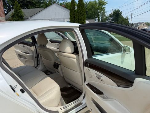 Used 2008 Lexus LS 460 RWD image 13