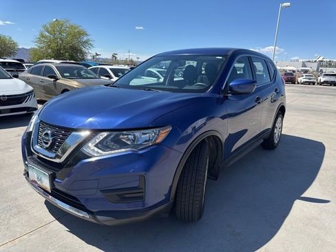 Used 2017 Nissan Rogue S image 1