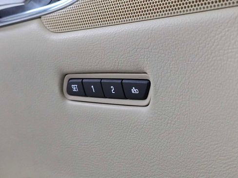 Used 2018 Cadillac XT5 Luxury w/ Driver Awareness Package image 24