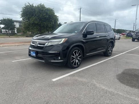 Used 2019 Honda Pilot Touring image 1