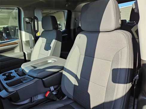 New 2026 GMC Sierra 1500 Elevation image 12