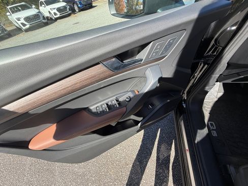 Used 2025 Audi Q5 2.0T Premium Plus w/ Premium Plus Package image 32